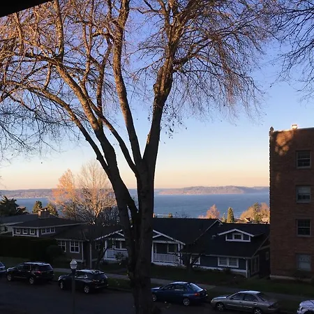 Sea View, Best Area, No Stairs, Wd, 2 Bedrooms, Jacuzzi Bath, New Carpet, Balcony, View, 825Sf